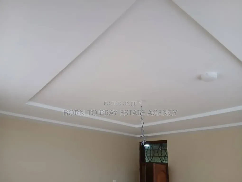 Furnished 2bdrm House in Born To Pray Estate, Ejisu-Juaben Municipal