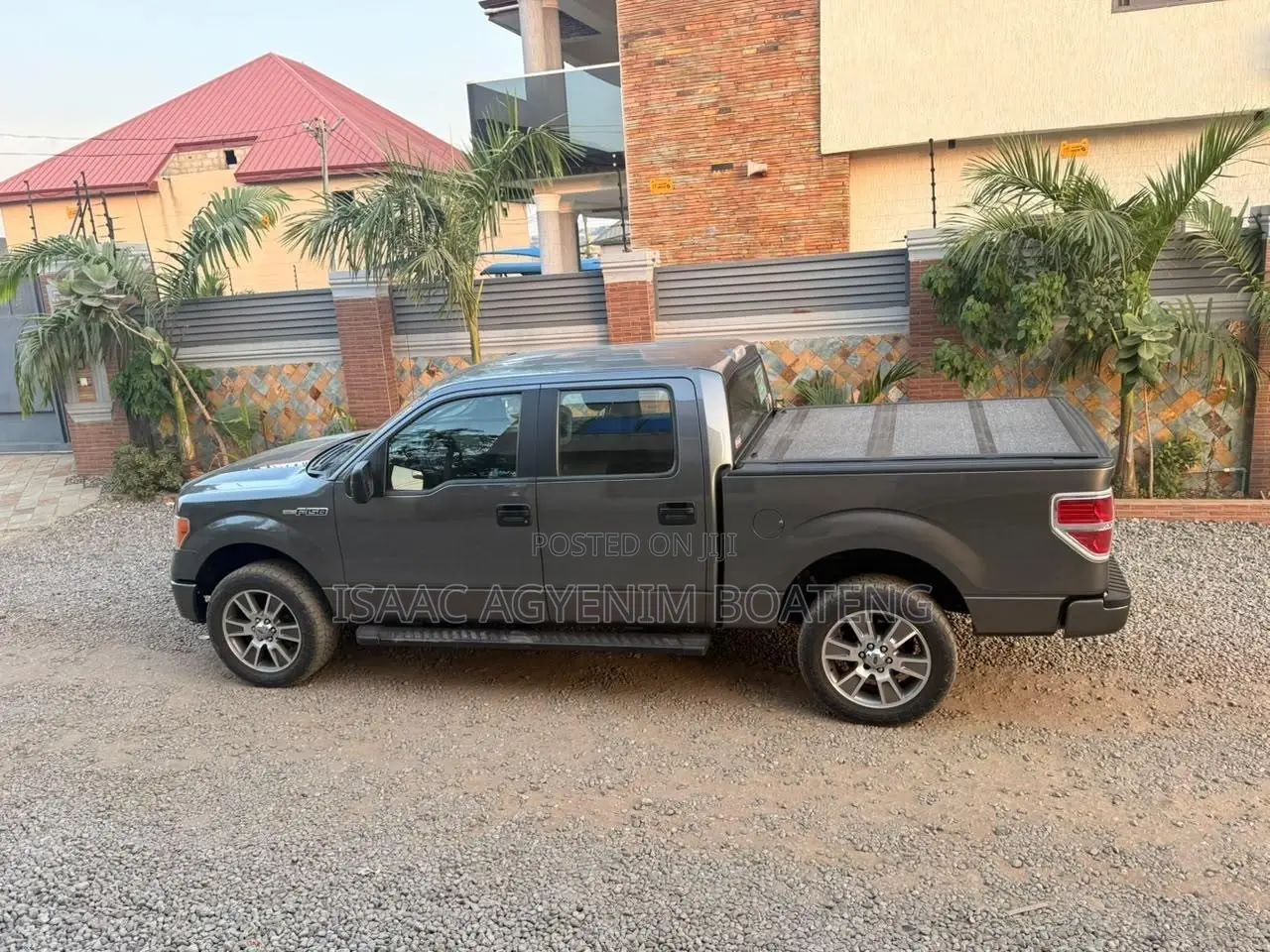 Ford F-150 King Ranch 4dr SuperCrew 5.5 ft. SB (5.0L 8cyl 6A) 2014