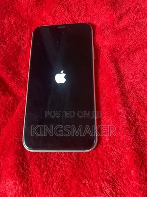 Apple iPhone XR 64 GB White