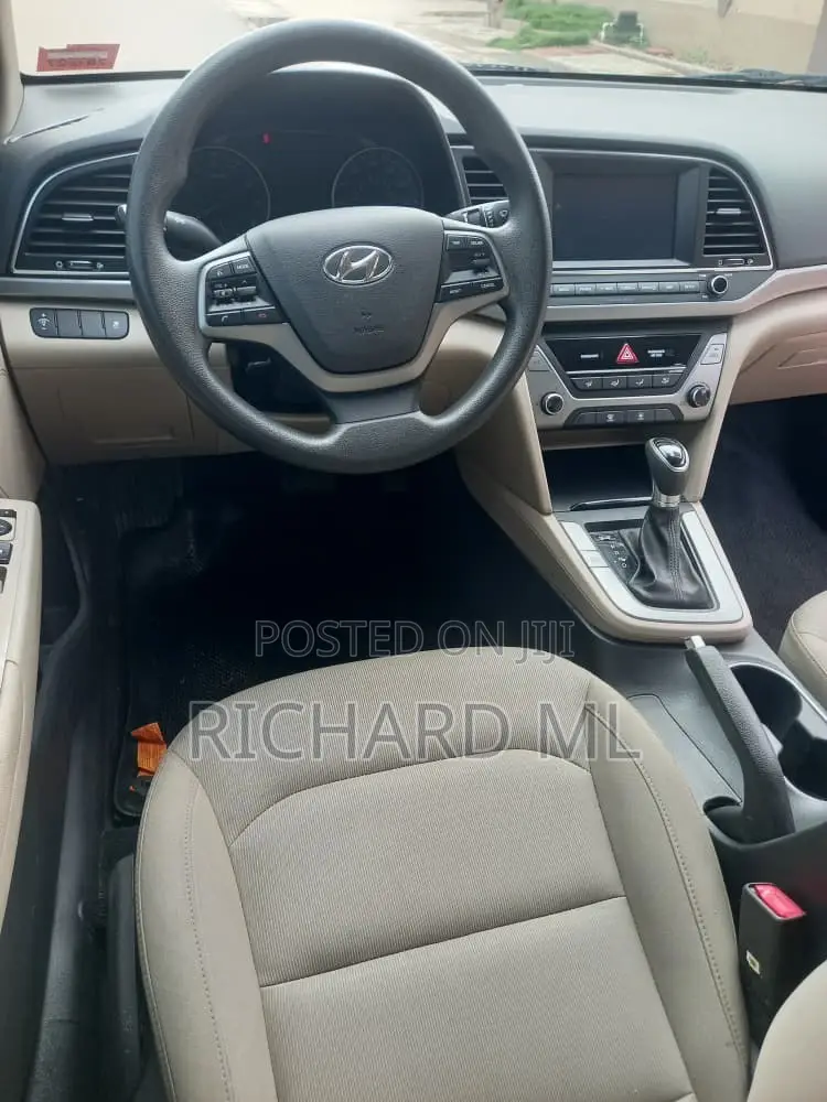 Hyundai Elantra Sport Sedan FWD (1.6L 4cyl 6M) 2017 Black