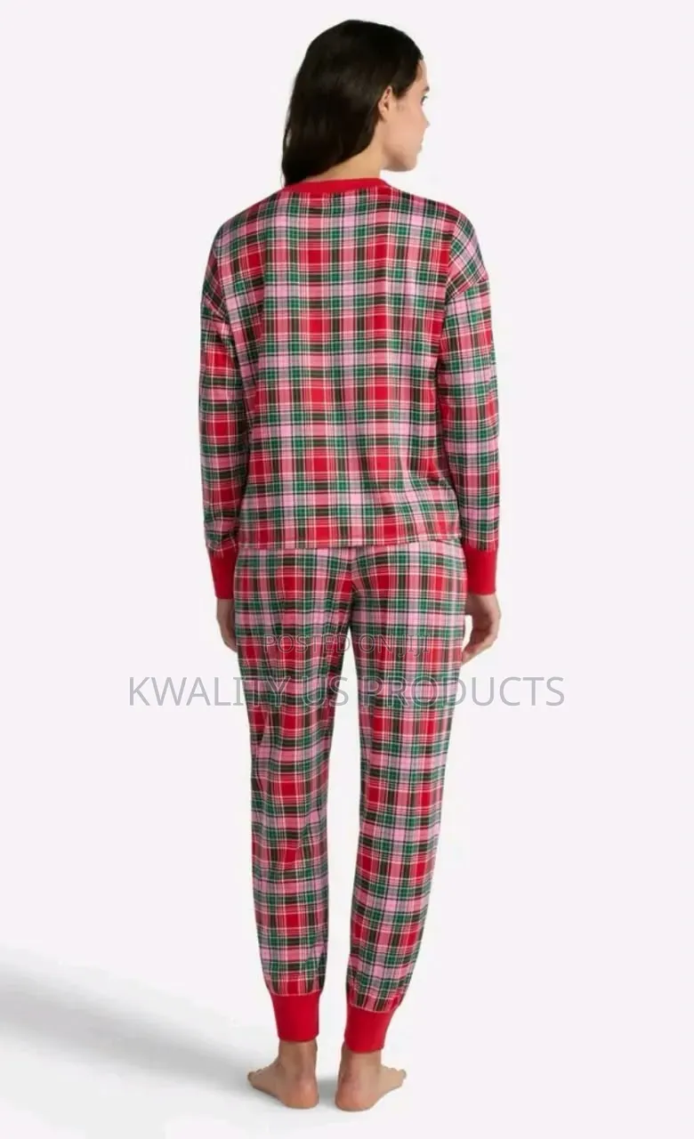 Holiday Time Women's Pyjamas Set - Medium Size