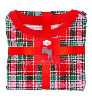 Holiday Time Women's Pyjamas Set - Medium Size