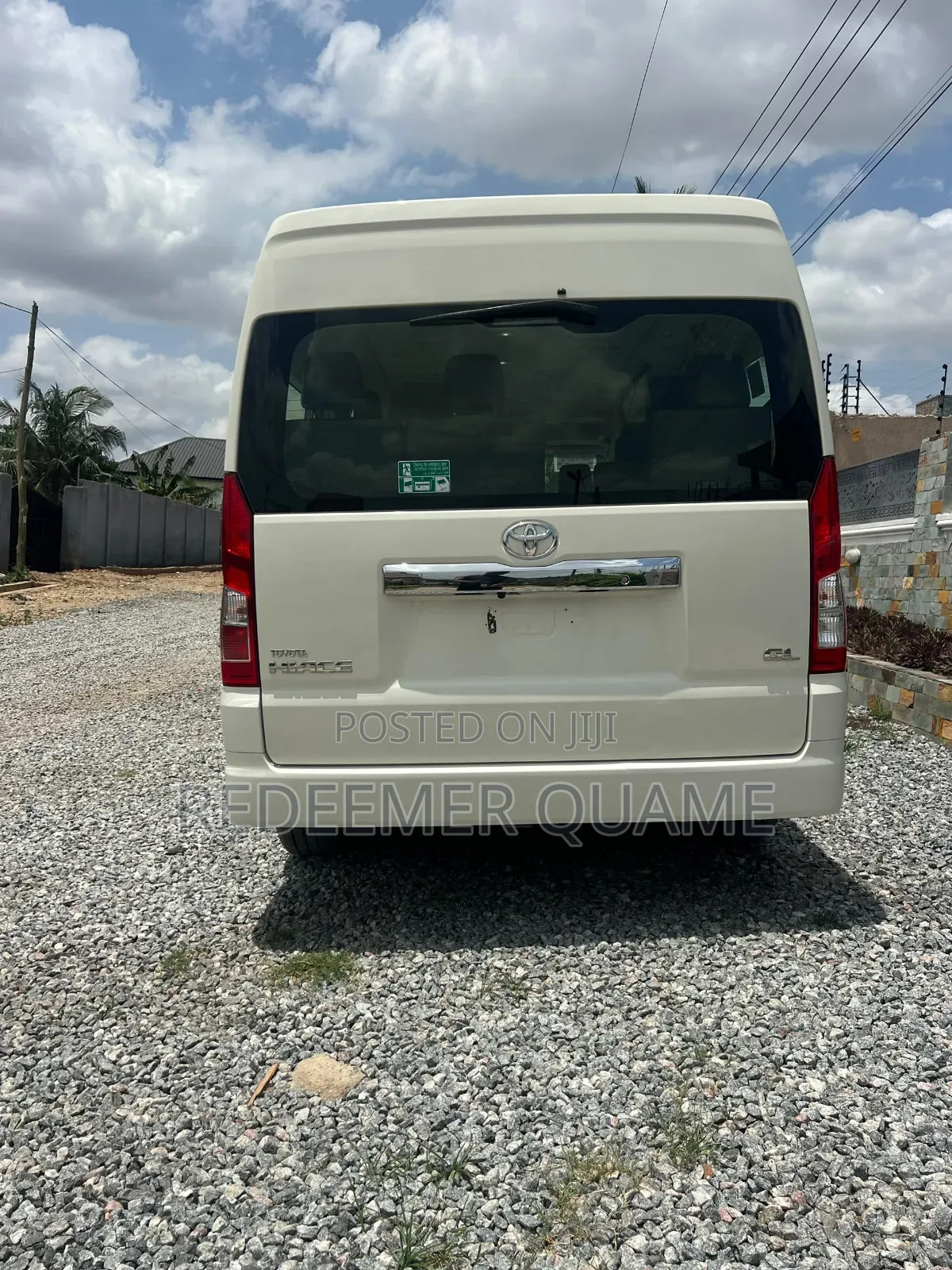Toyota HiAce 2021 White
