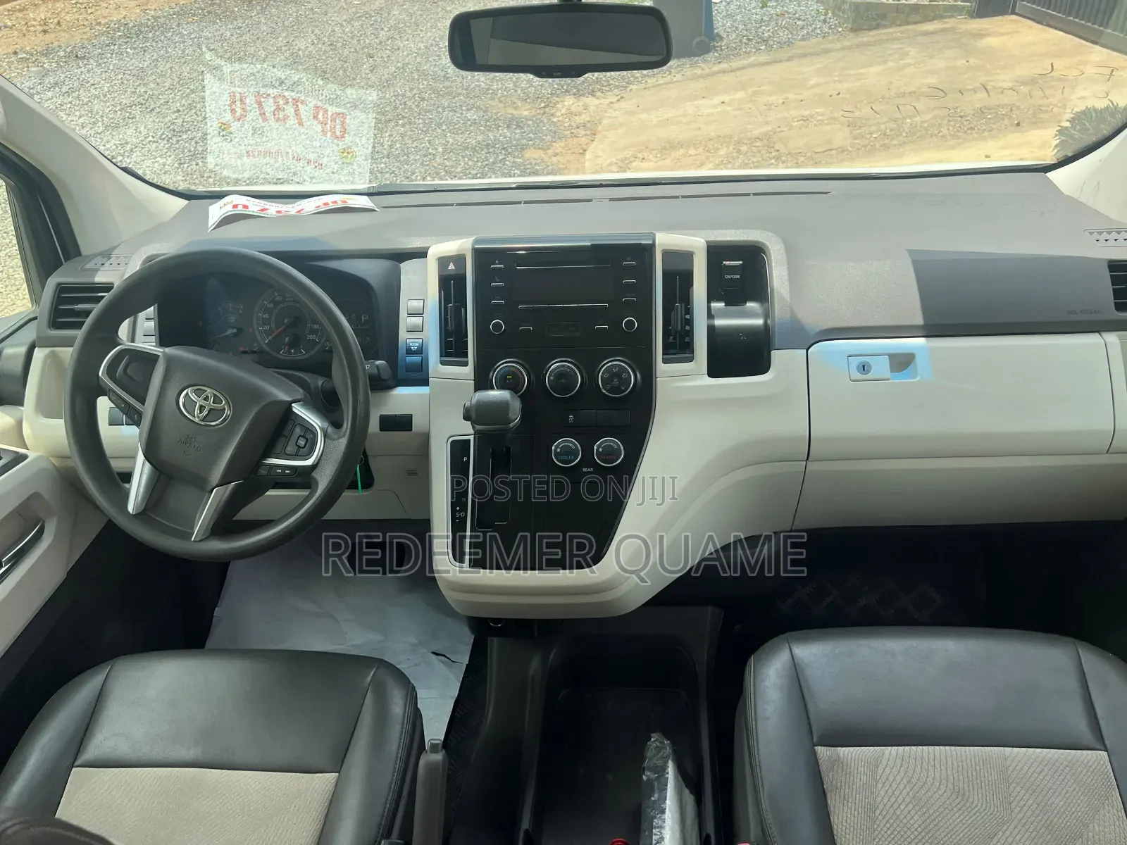 Toyota HiAce 2021 White