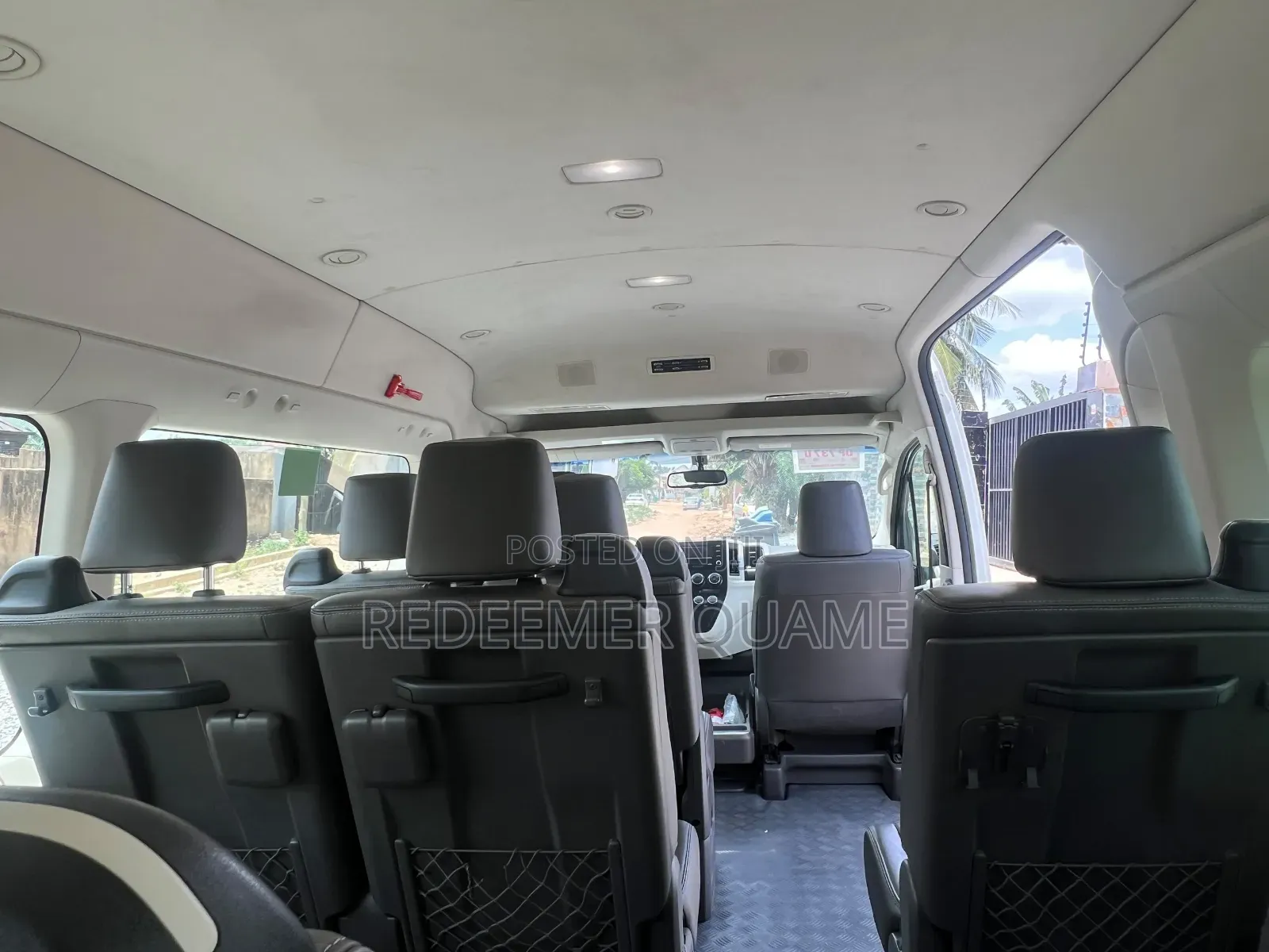 Toyota HiAce 2021 White