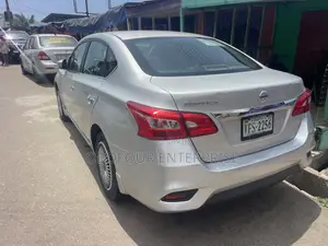 Nissan Sentra SV 2017 Silver