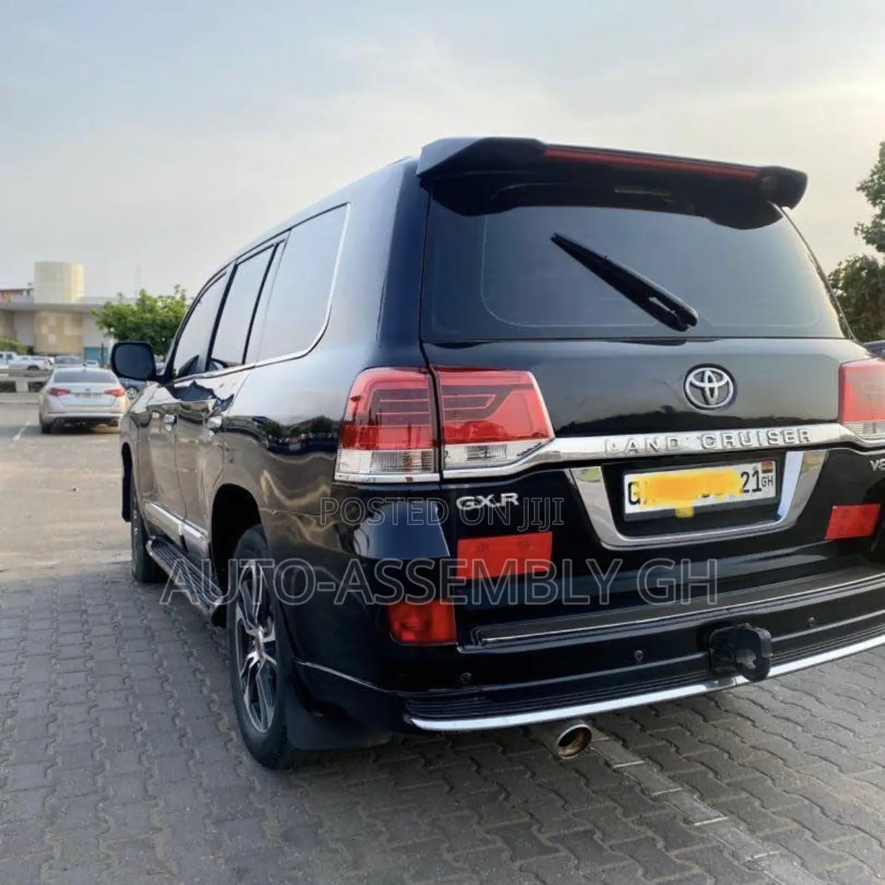 Toyota Land Cruiser 200 Bodykit (2016,2017,2018,2020,2021)