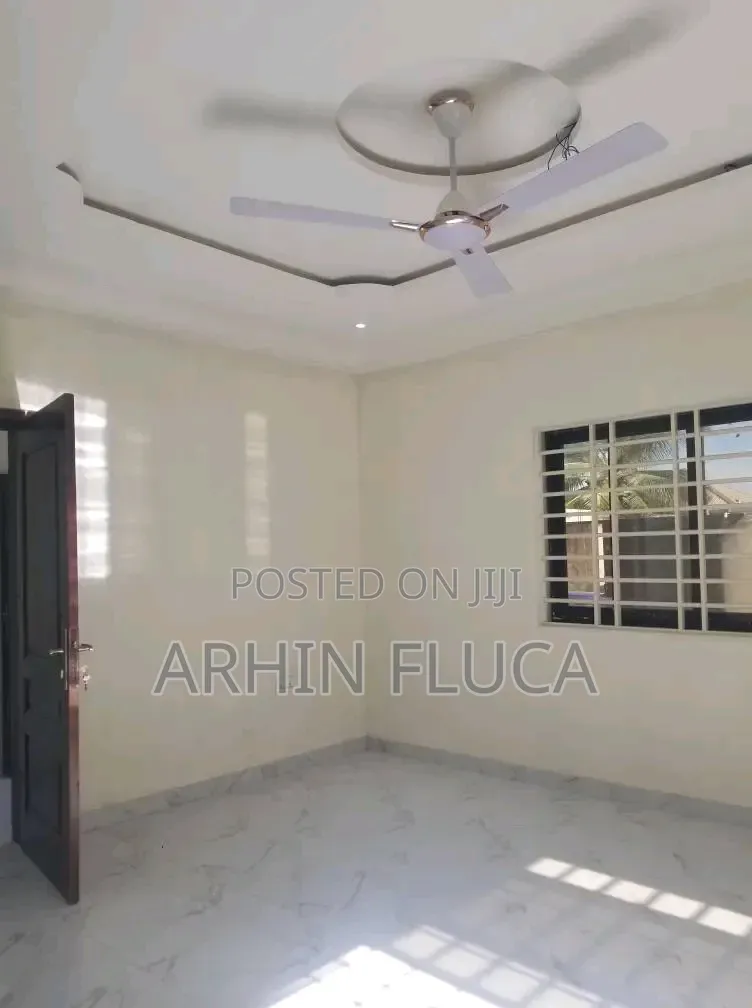2bdrm Apartment in Ahrin, Ola Achool Area for rent