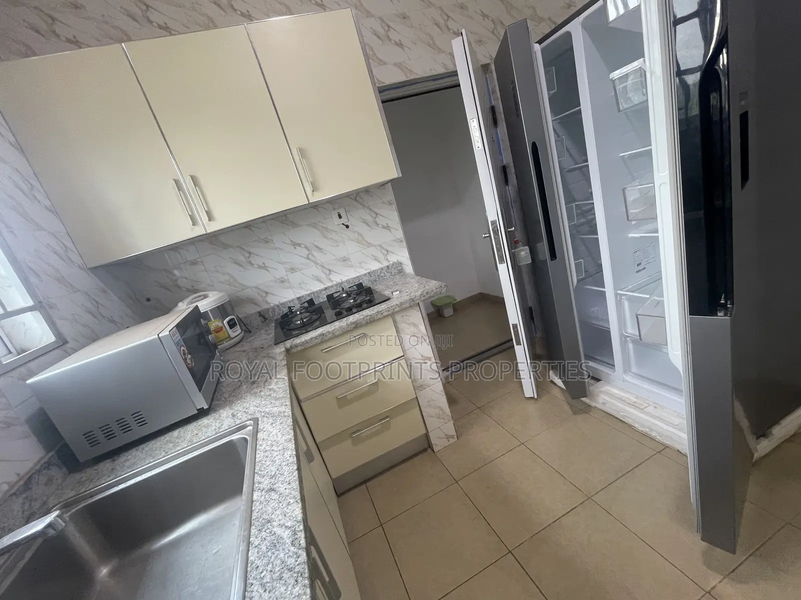 3bedrooms Fully Furnished