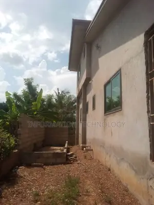 5bdrm Duplex in Sasaabi for sale