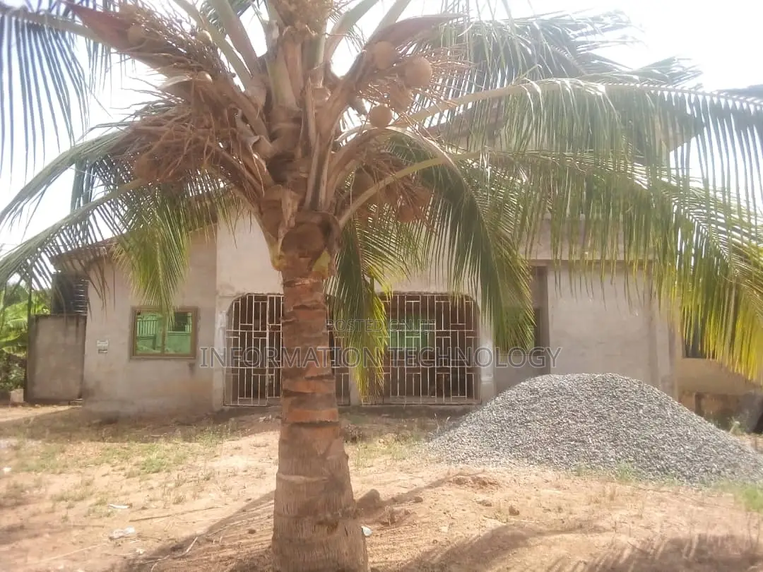 5bdrm Duplex in Sasaabi for sale