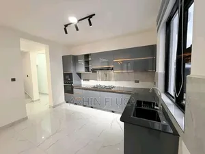 4bdrm House in Ahrin, A&C Mall Area for rent