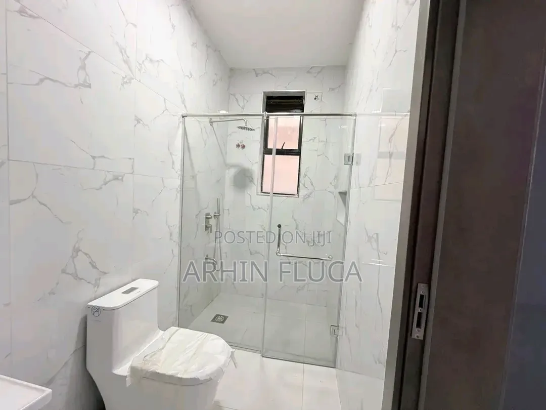 4bdrm House in Ahrin, A&C Mall Area for rent