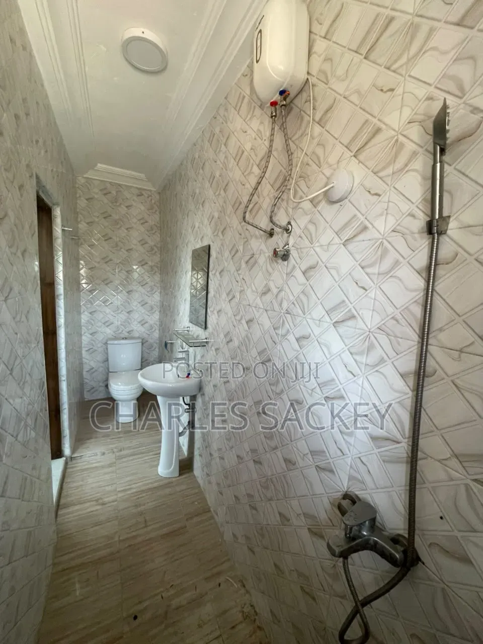 1bdrm Apartment in Alert Property, Agape for rent