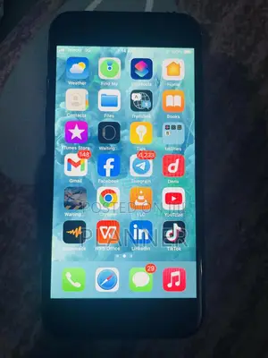 Apple iPhone 7 32 GB Black