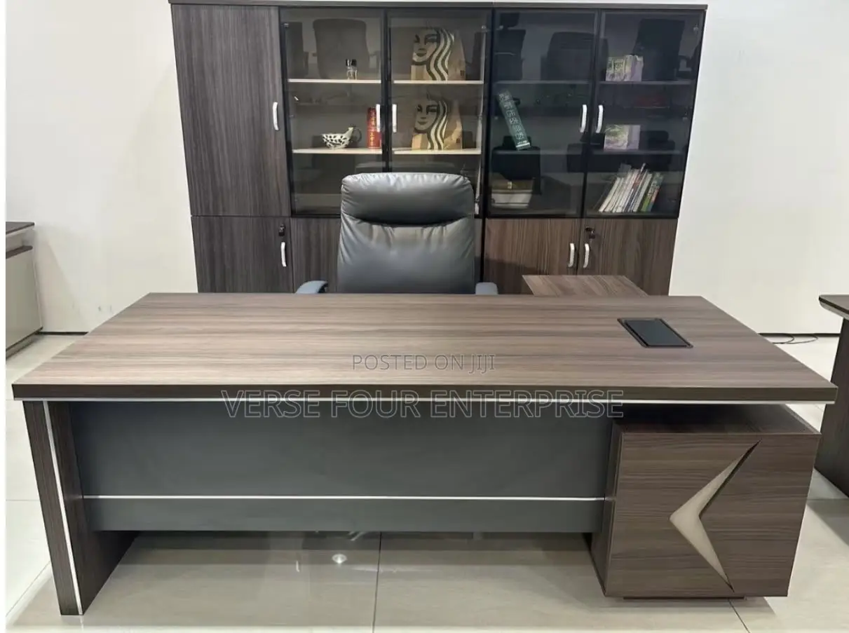 Modern Executive Desk With a Premium Wood Finish and Built-in Storage