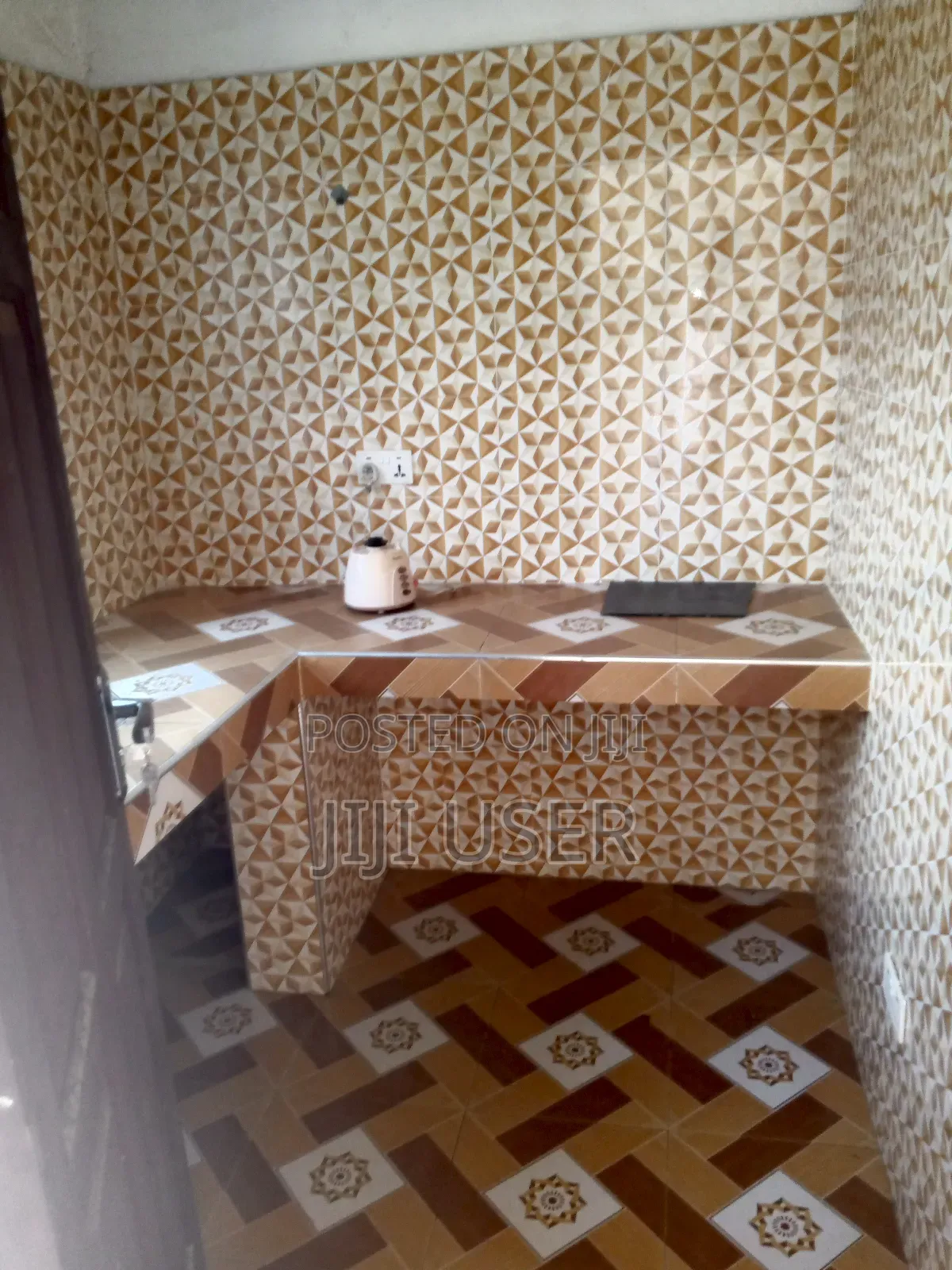 1bdrm Apartment in ....., Ablekuma for rent