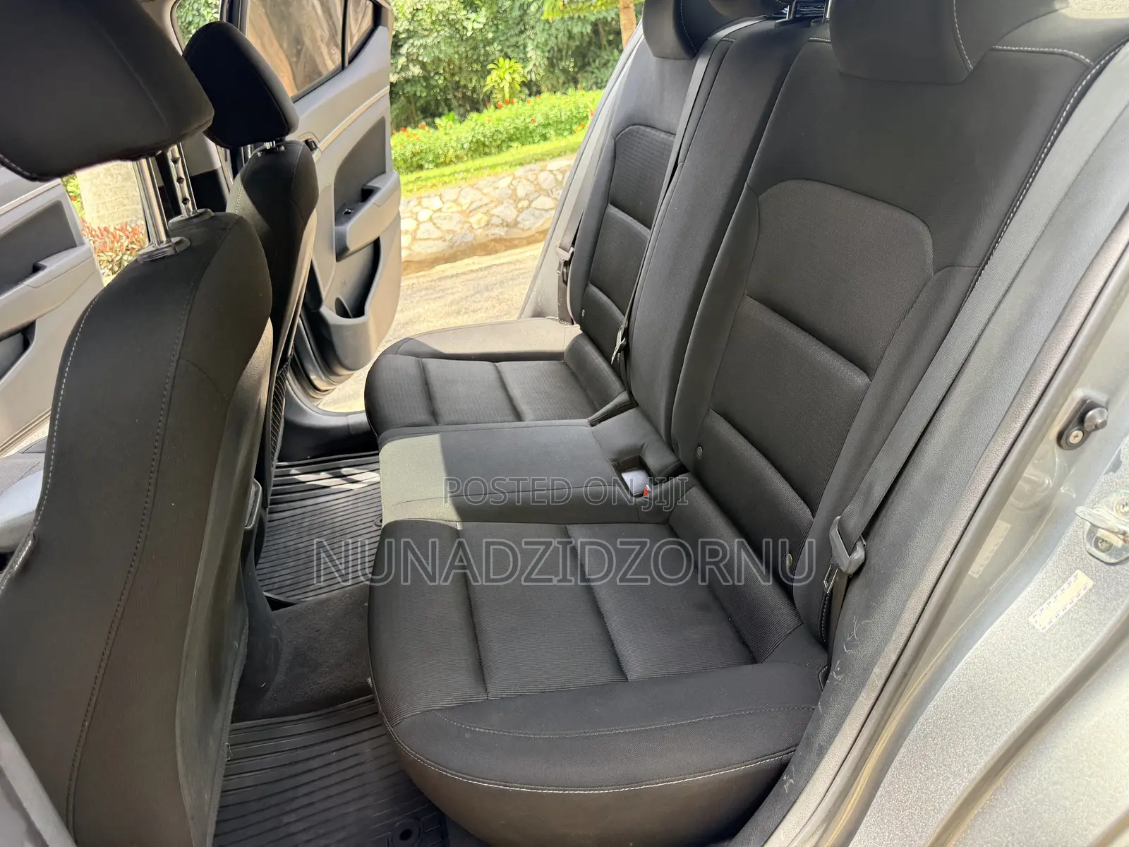 Hyundai Elantra SE 2018 Gray