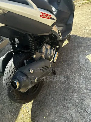 Aprilia SR 2016 White