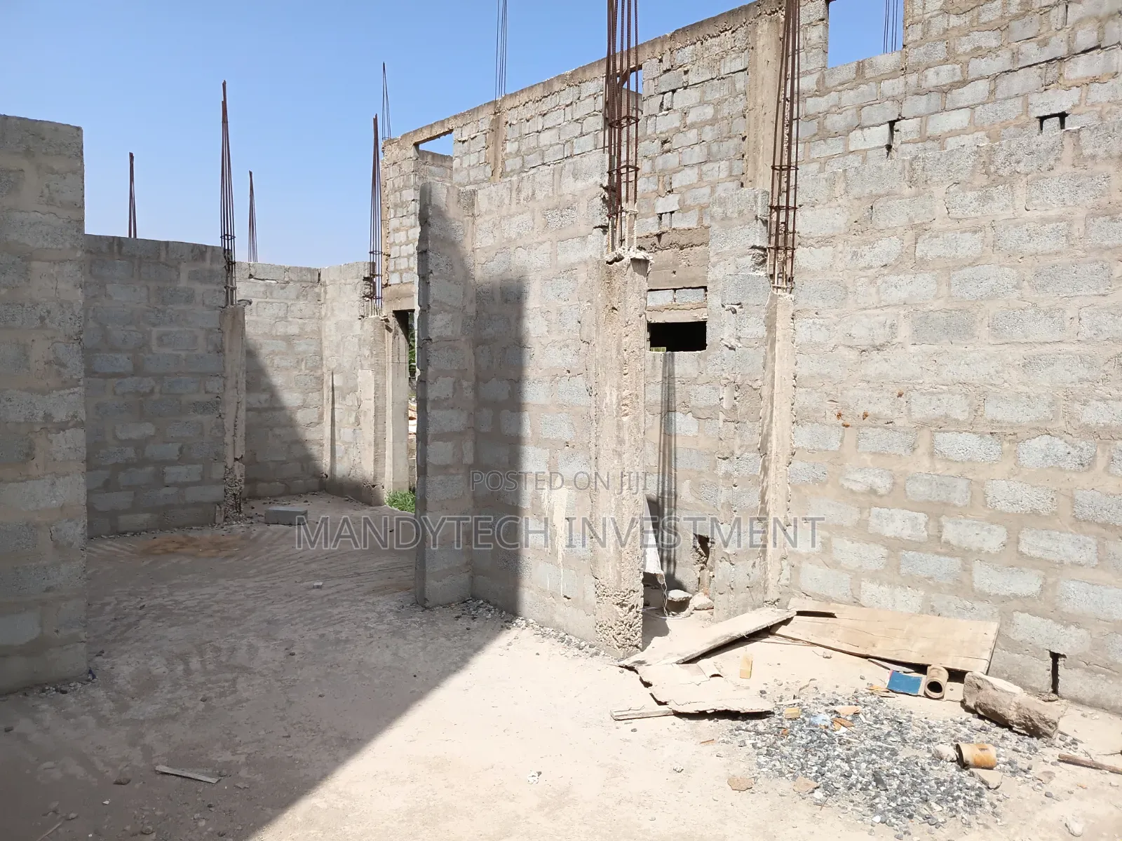 Elegant Uncompleted 3-Bedroom - Adenta