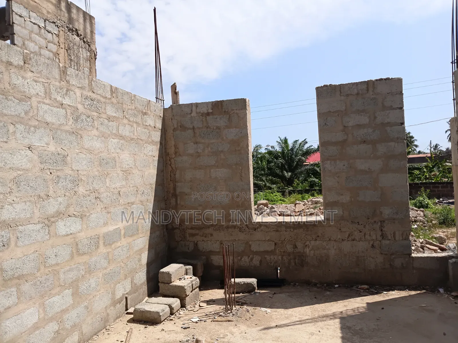 Elegant Uncompleted 3-Bedroom - Adenta
