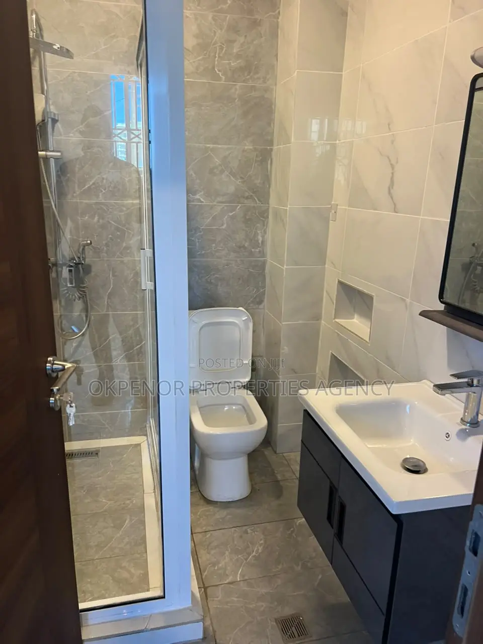 3bdrm Apartment in Tseaddo, Accra Metropolitan for rent