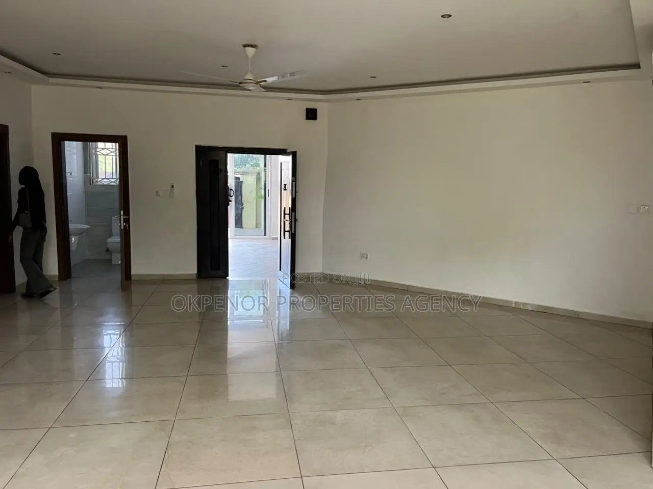 3bdrm Apartment in Tseaddo, Accra Metropolitan for rent