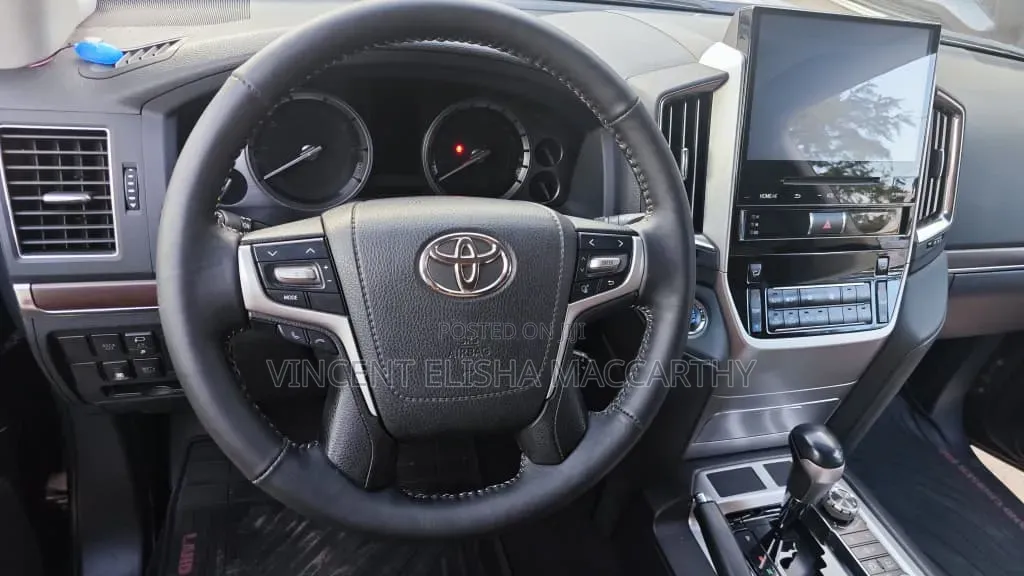 Toyota Land Cruiser 2021 Black