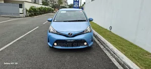 Toyota Vitz 1.3 AWD 5dr 2016 Purple