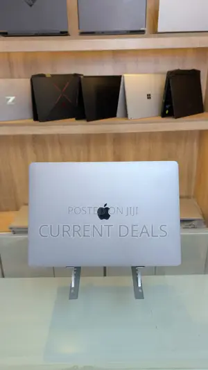 Laptop Apple MacBook Pro 2019 16GB AMD Ryzen 5 SSD 512GB