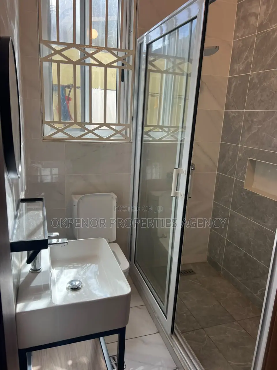 2bdrm Apartment in Tseaddo, Accra Metropolitan for rent