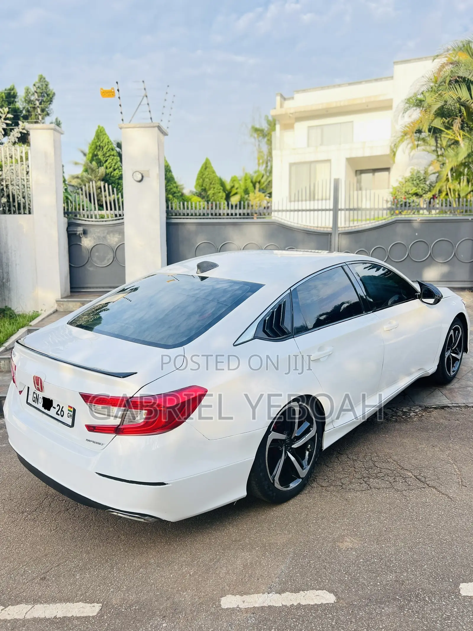 Honda Accord 2018 Pearl