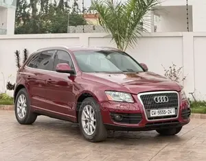 Audi Q5 2.0T Premium quattro 4dr SUV AWD (2.0L 4cyl Turbo 8A) 2014