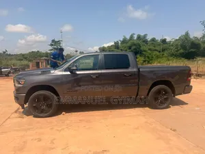 RAM 1500 2022 Black