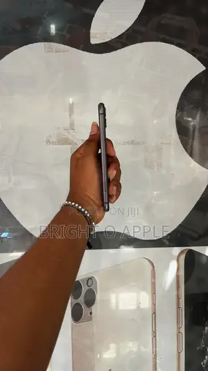 Apple iPhone 11 64 GB Black
