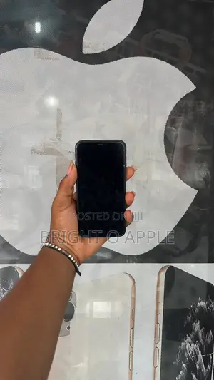 Apple iPhone 11 64 GB Black