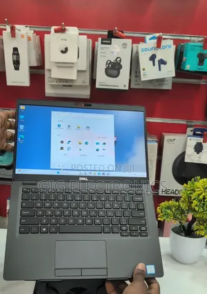 Laptop Dell Latitude 5300 8GB Intel Core i5 SSD 256GB