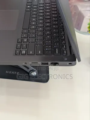 Laptop Dell Latitude 5300 8GB Intel Core i5 SSD 256GB
