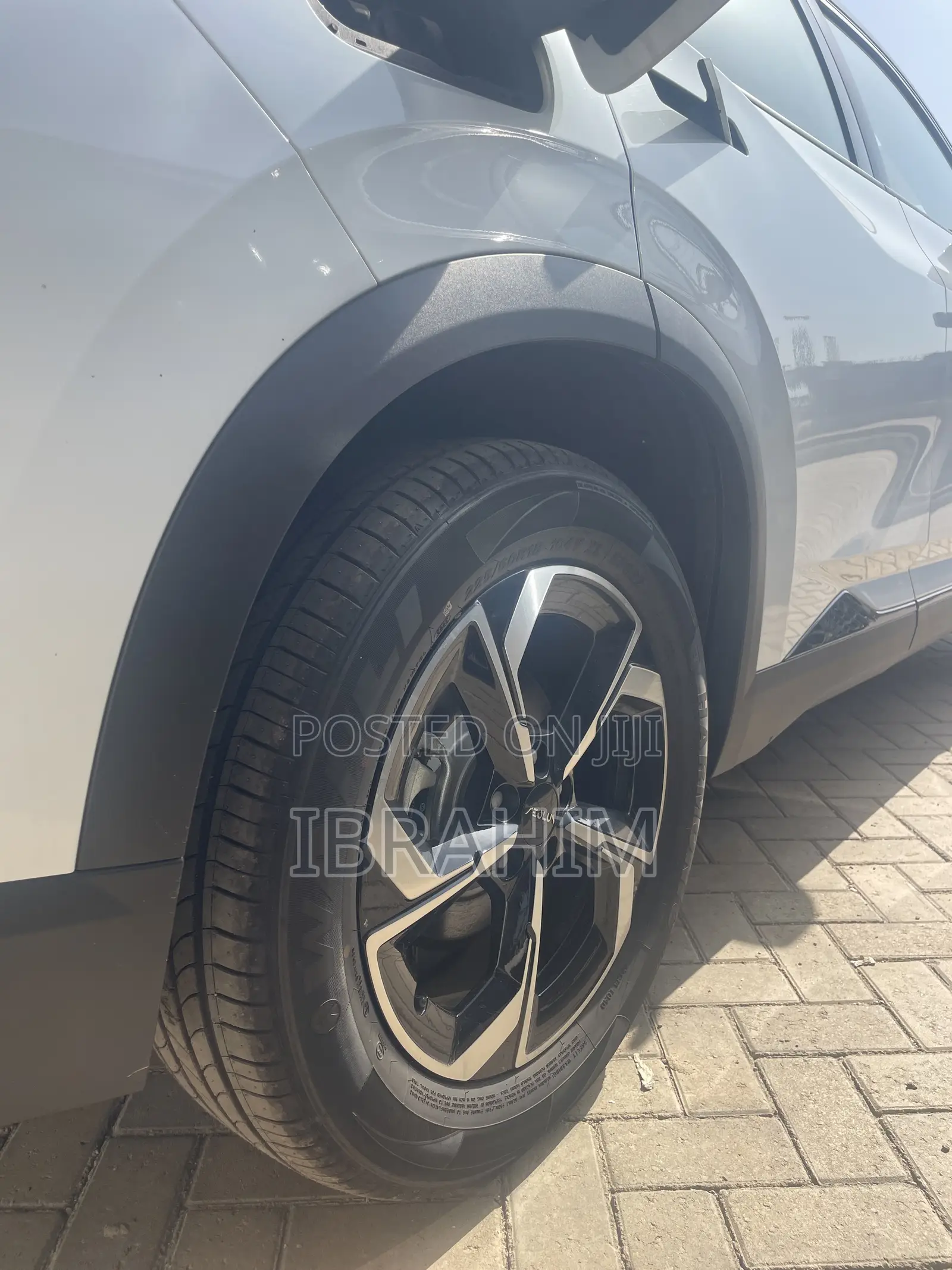 New Dongfeng Rich Chaoneng Edition 2025 White