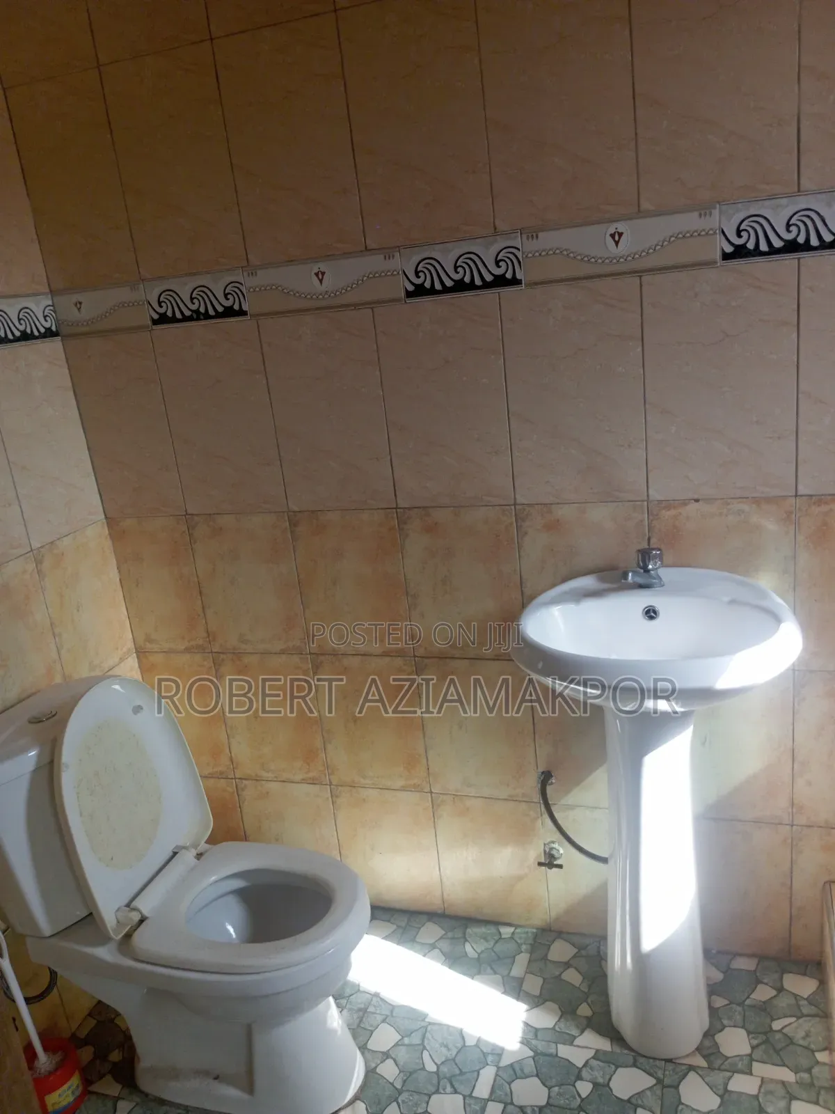 1bdrm Apartment in Ultimate Estate, School Area for rent