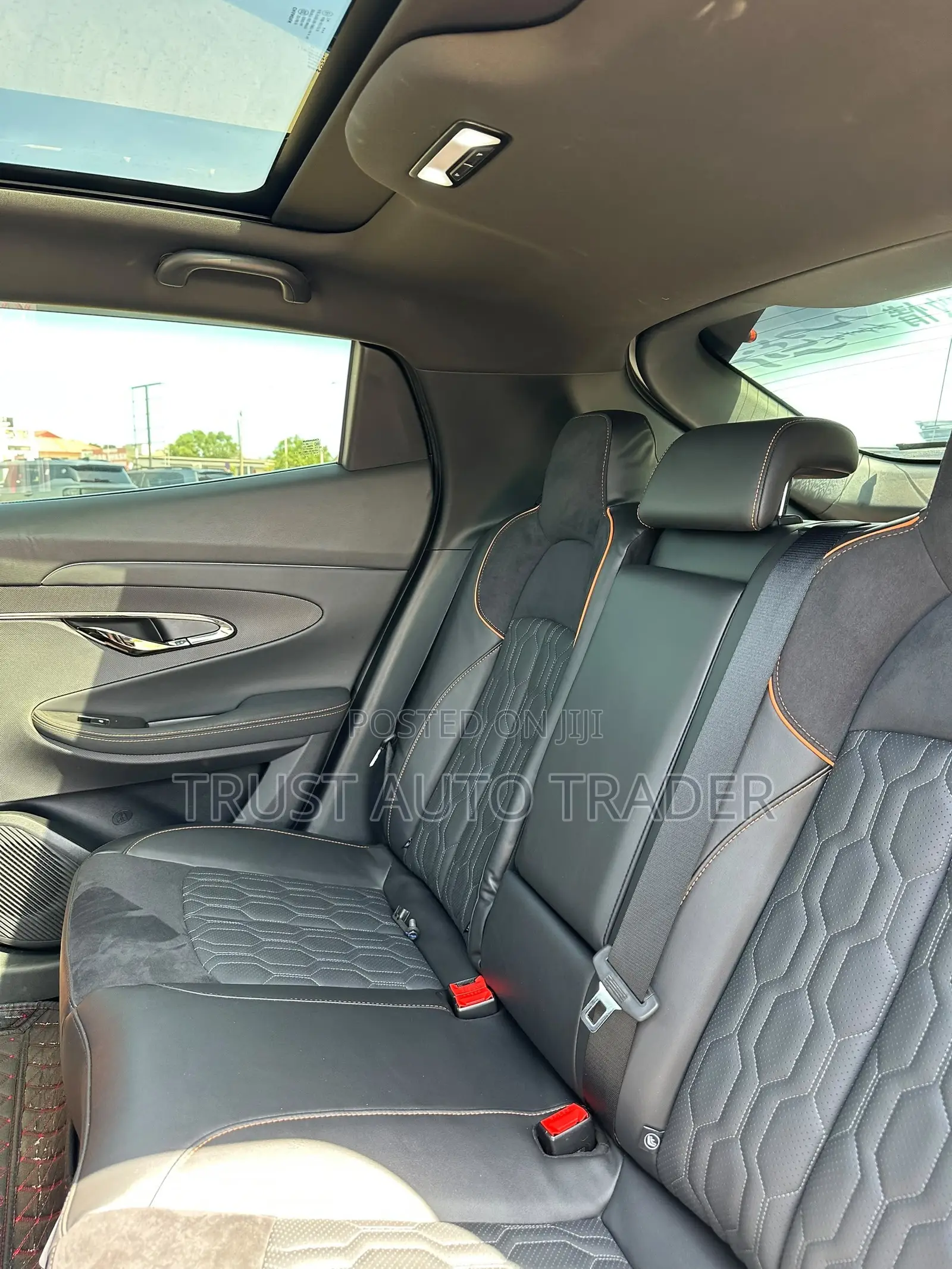 Changan UNI-T 1.5 FWD 2022 White