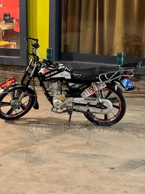 New Royal RY125 2026 Black