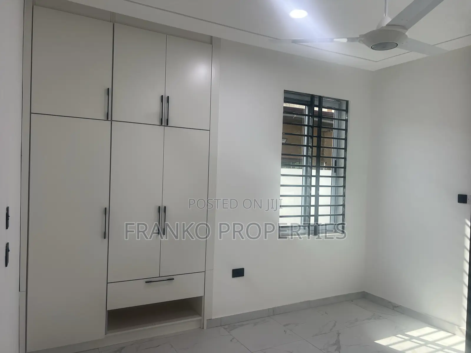 3bdrm House in Franko Properties, Lake Side Estate for sale