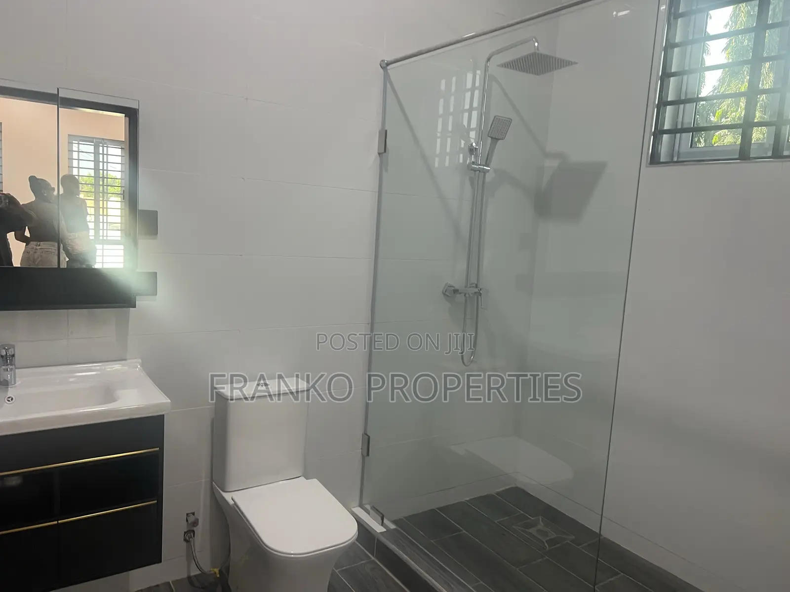 3bdrm House in Franko Properties, Lake Side Estate for sale
