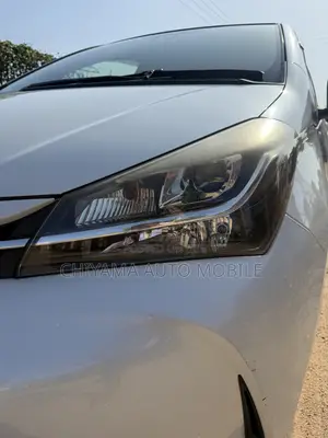 Toyota Vitz 2015 White