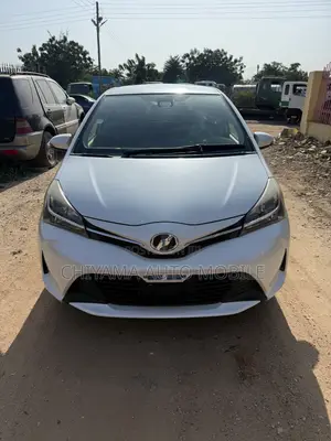 Toyota Vitz 2015 White