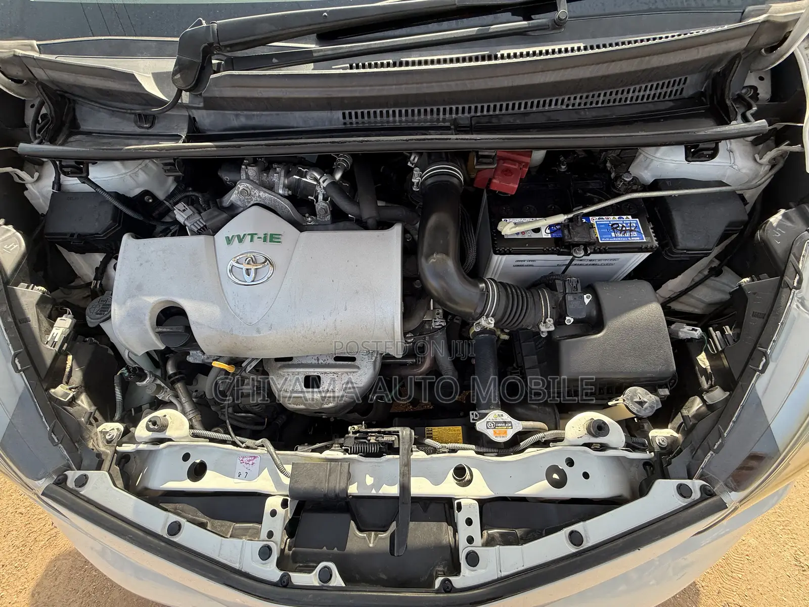 Toyota Vitz 2015 White