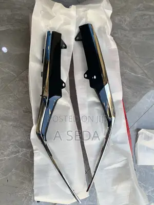Honda CRV 2020 2021 2022 Headlight Chrome Pair Call