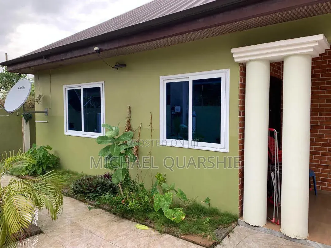 Furnished 3bdrm House in Pokuase Ayawaso for sale