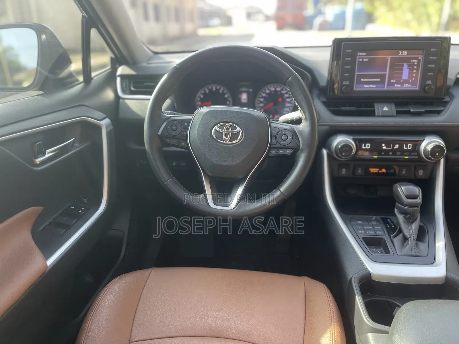 Toyota RAV4 XLE 2022 Black
